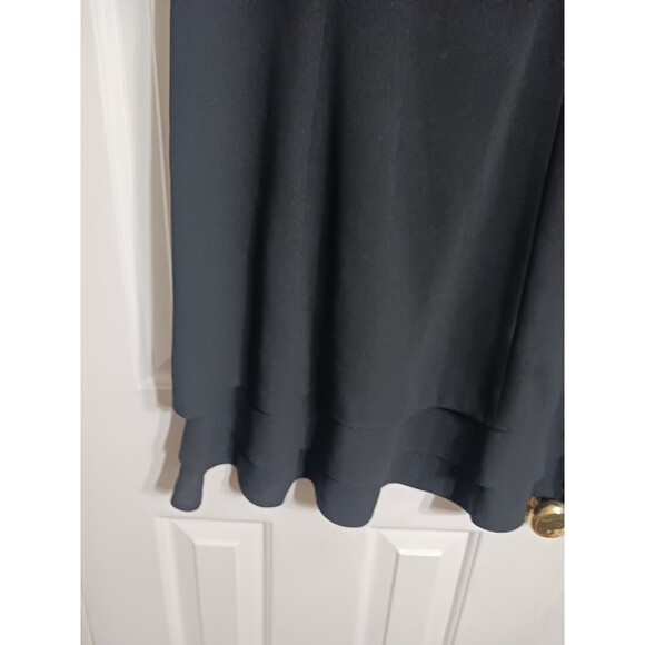 NWT Women's Vintage Liz Claiborne Black Layered Hem Dress Size 10 - Picture 4 of 9